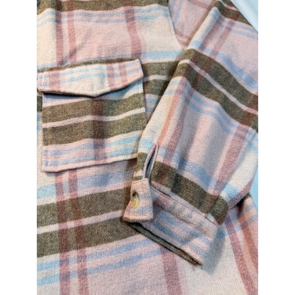 Barbie Mattel Womens XL Pink Plaid Shacket Flannel Shirt Jacket Back Graphic - Picture 7 of 9